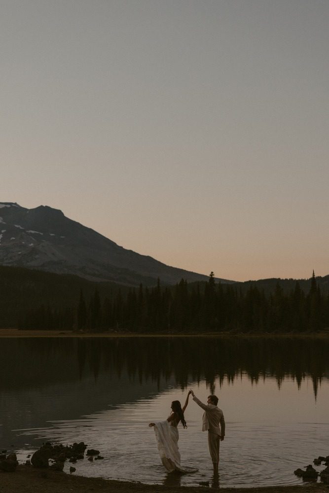 Micro Wedding at Sparks Lake