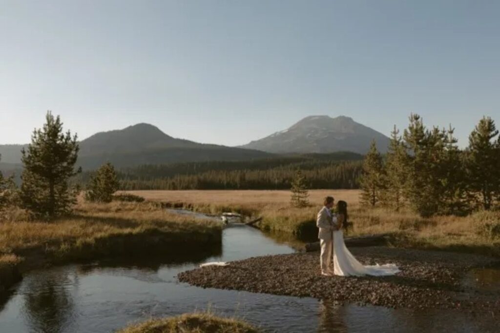 Micro Wedding at Sparks Lake