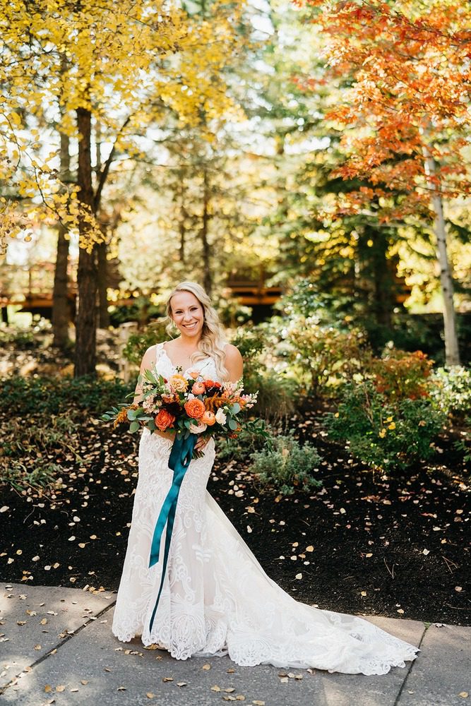 Mountain Inspired Micro Wedding at Sparks Lake