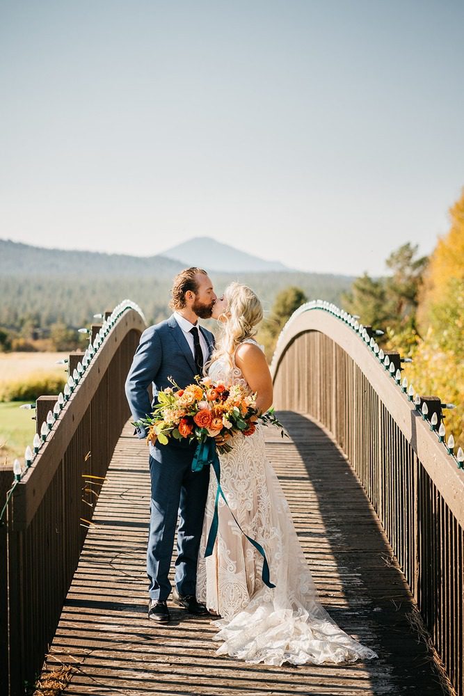 Mountain Inspired Micro Wedding at Sparks Lake